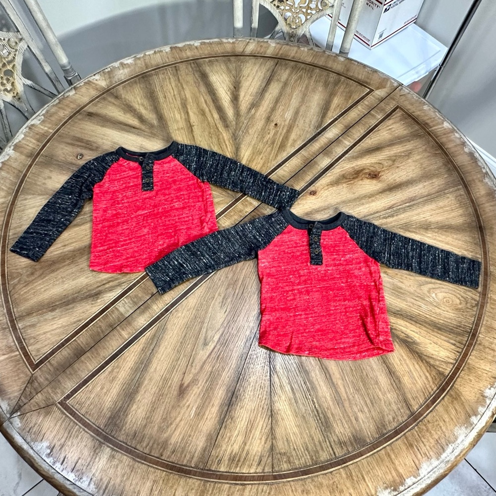 GUC Old Navy Toddler Boys Red/Gray Henley Long Sleeve Shirt—Size 2T